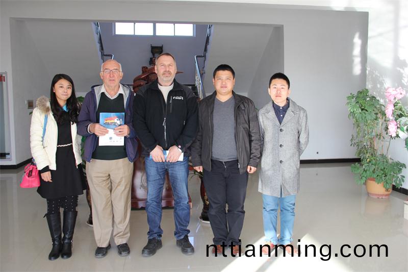 IMG_2080.JPG 外籍(ji)客戶(hu)淺談郃(he)作